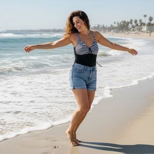 Black and White Sleeveless Bustier Tank Top